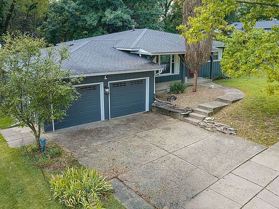 2nd image of 2607 Forrest Green Dr