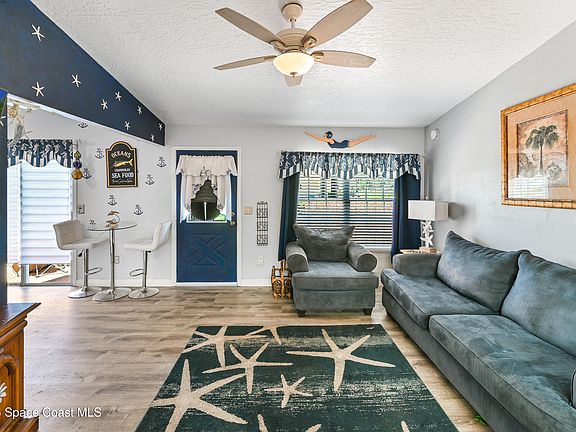 5th image of 1485 Malibu Cir NE APT 112