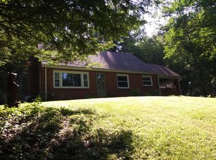 117 Fern Hollow Rd, Sewickley, PA 15143