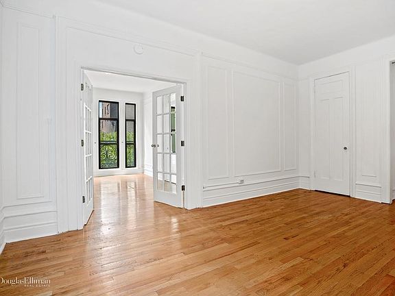3rd image of 347 W 55th St APT 4F