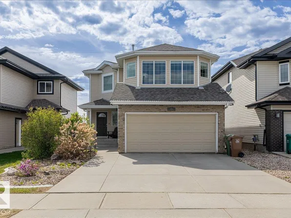 76 Napoleon Cres, Saint Albert, AB T8N 1C8