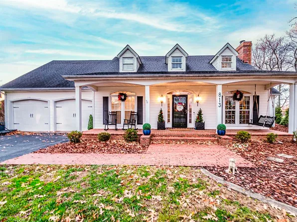 813 Chippendale Dr, Bowling Green, KY 42103
