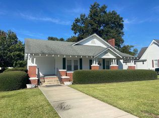 21 N Kennedy St, Metter, GA 30439