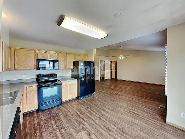 1833 Kathiwade Dr — Photo 5