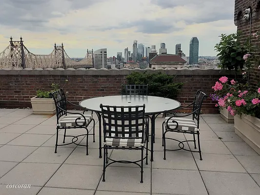 Sold by Corcoran | media 25