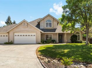 14 Sparrow Hawk Ln, Chico, CA 95928