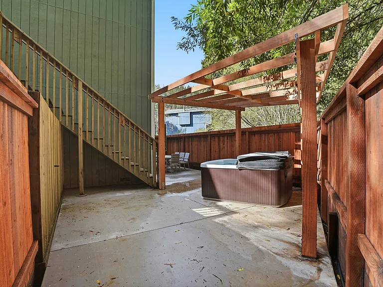 16799 Center Way — Photo 28