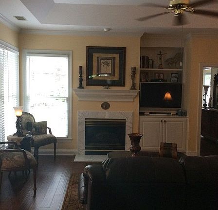 4th image of 400 White Birch Cir