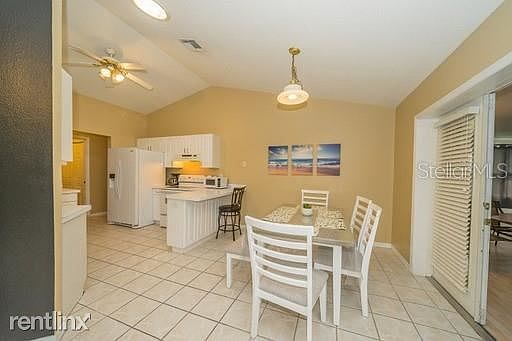 1st image of 6917R Oakcrest Way