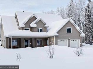 2285 Granite Dr, North Pole, AK 99705
