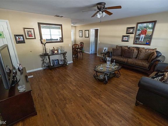 3rd image of 500 Lake Palms Dr