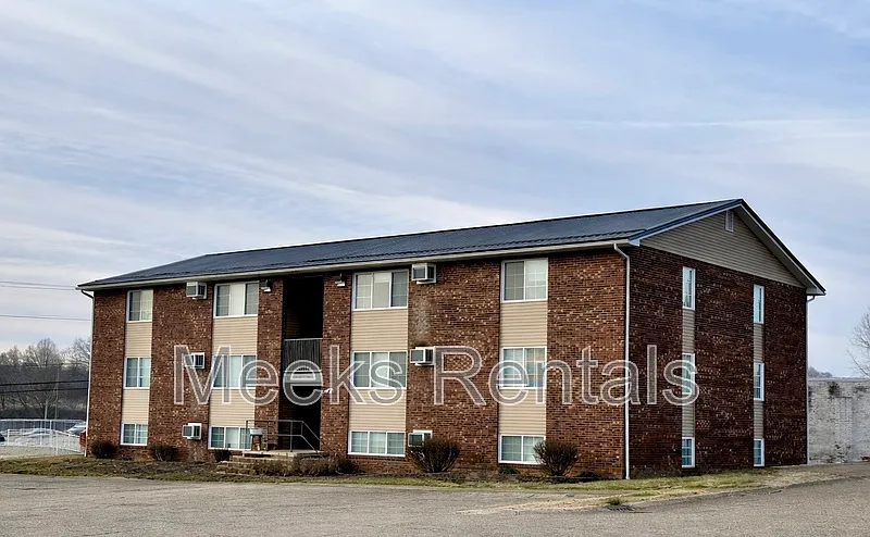 Main Street Apartments — Photo 1