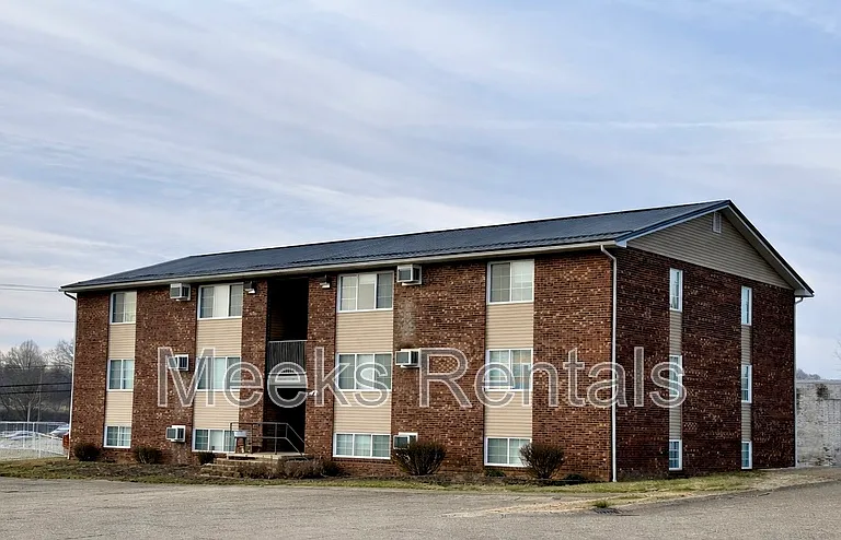 Main Street Apartments — Photo 1