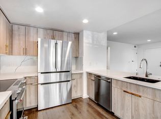 8440 De Longpre Ave #103, West Hollywood, CA 90069