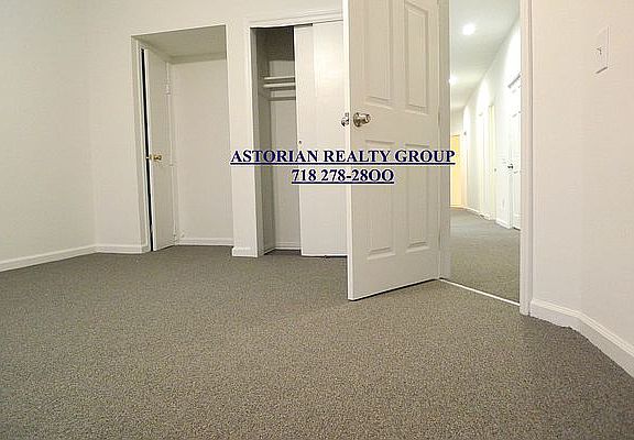 3rd image of 33-53 Vernon Blvd #2