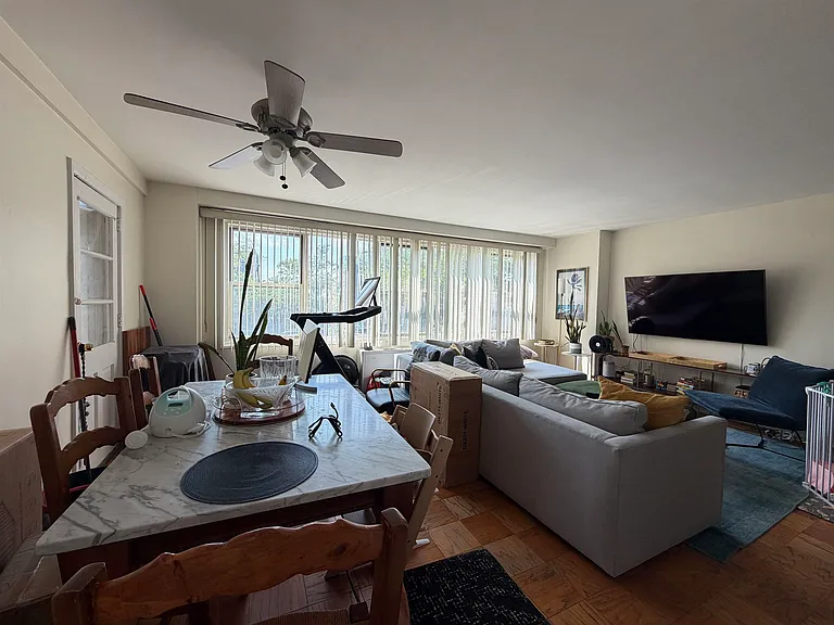 225 Saint Pauls Ave #2C — Photo 8