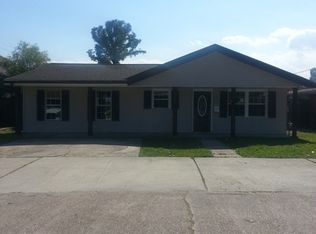 14 White Blvd, Gretna, LA 70053