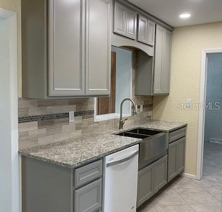 5th image of 1304 Saint Andrews Blvd