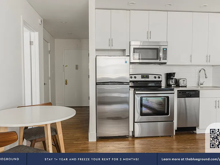 345 W 30th St #6C — Photo 7