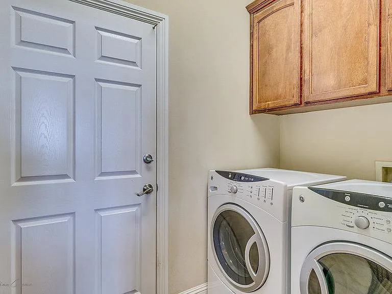2907 Windham Hill St — Photo 30