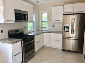 1003 Chestnut St, Newton, MA