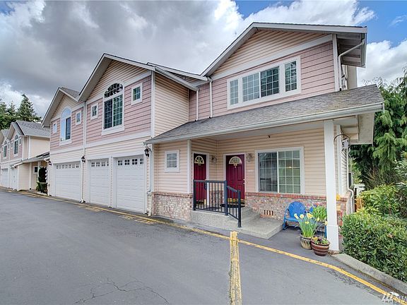 3rd image of 5705 200th St SW Unit E