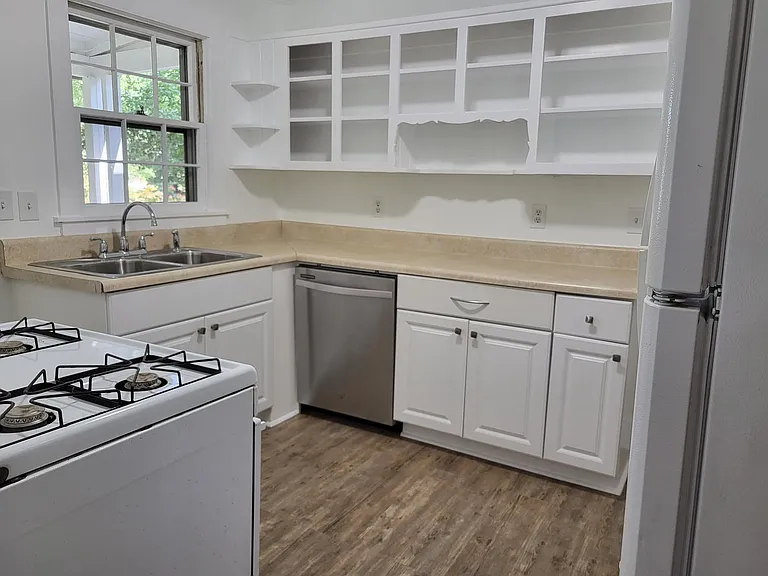 Upstairs kitchen 2