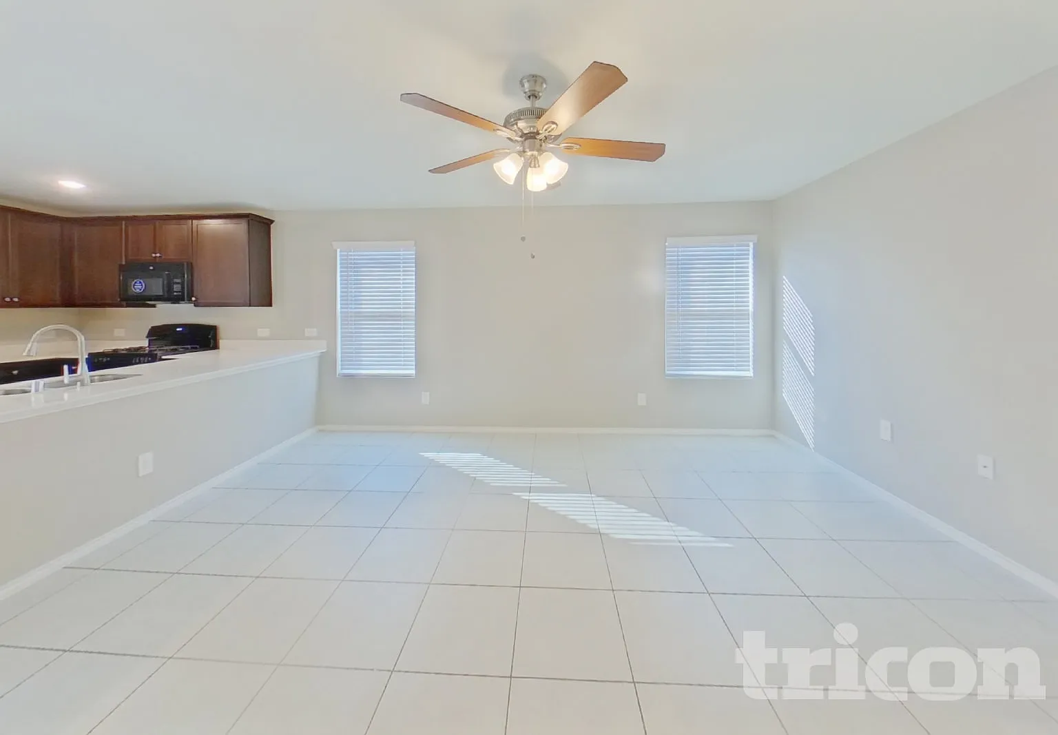 2602 Vavra Lane Ennis TX — Photo 2