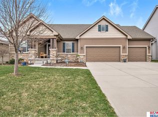 18511 Drexel St, Omaha, NE 68135