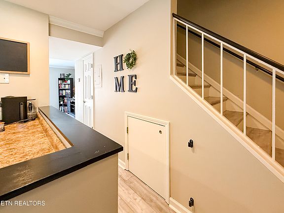 4th image of 6523 Deane Hill Dr APT 14