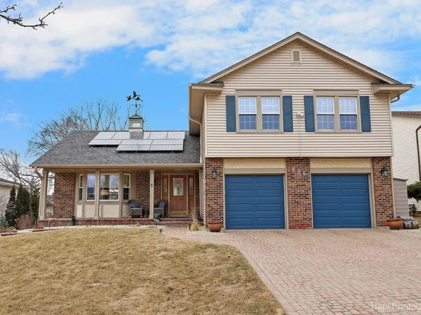 956 Richmond Ct, Elk Grove Village, IL 60007