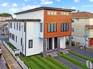 778 7th St #B, Secaucus, NJ 07094