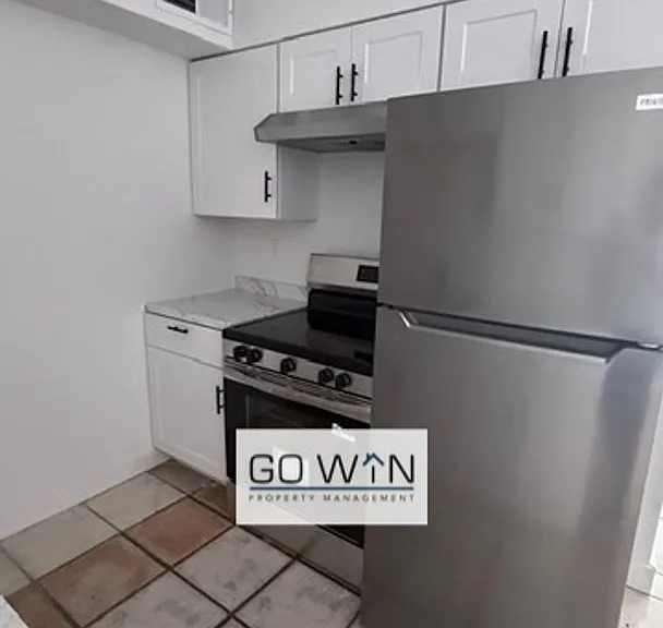 62 W Southern Ave — Photo 1