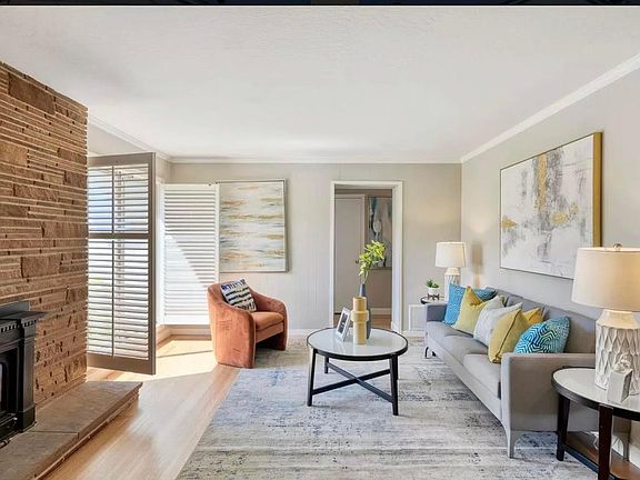 5th image of 1820 Sweetwood Dr