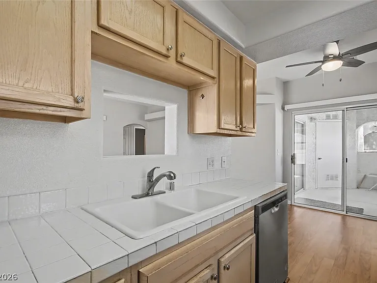 517 Indian Princess Dr #201 — Photo 7
