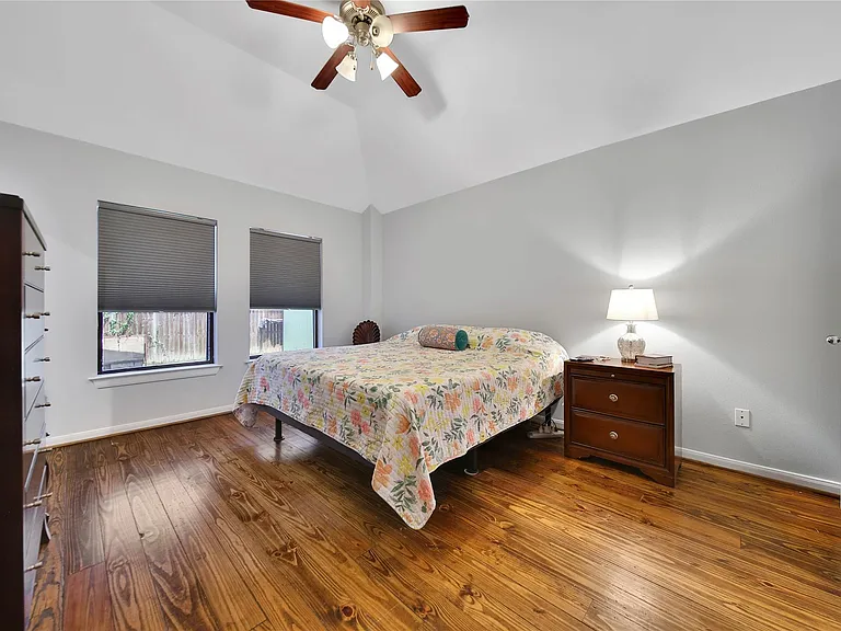 2314 Carr St — Photo 18