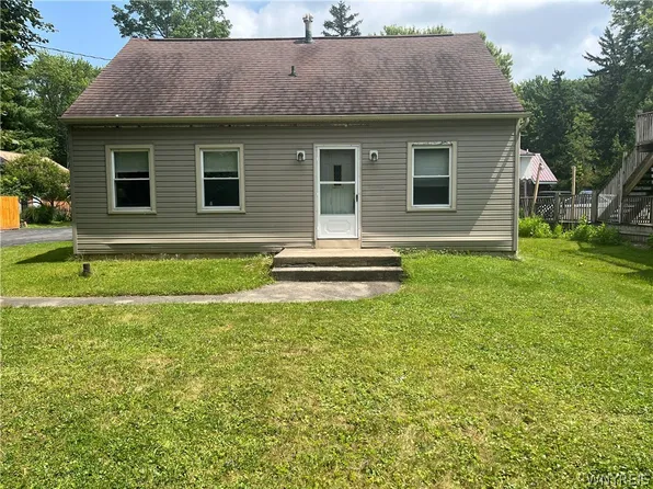 266 Olean St, East Aurora, NY 14052