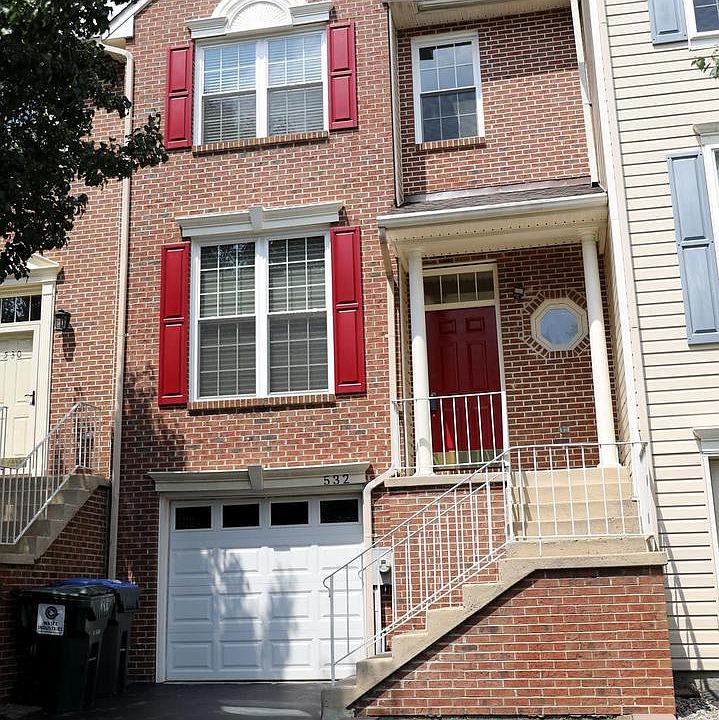 1st image of 532 Southhampton Ln