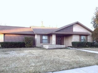 3721 Flamingo Ln, Irving, TX 75062