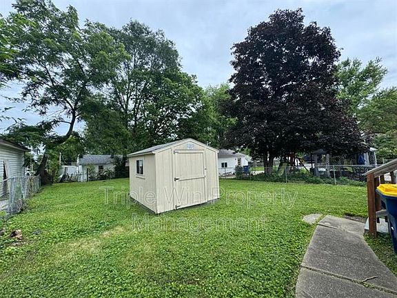 5th image of 3735 Marvin Ave
