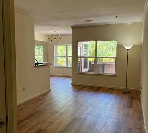 3rd image of 8434 Walerga Rd APT 1014