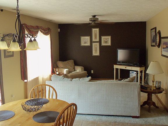 5th image of 6726 Sparrowood Dr