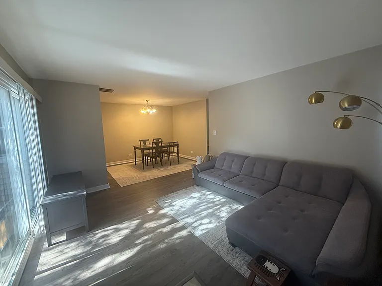 1938 Hancock Dr — Photo 2