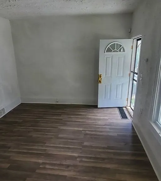 1375 E 89th St — Photo 32