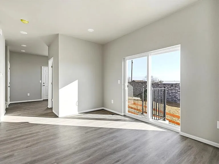 16328 Gaylord St — Photo 2