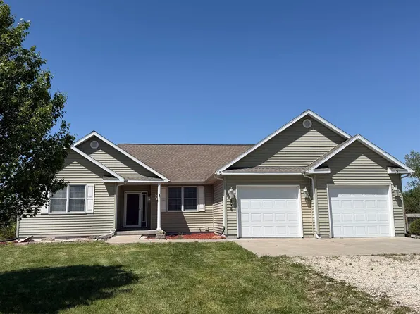 6036 SE Adams St, Topeka, KS 66609