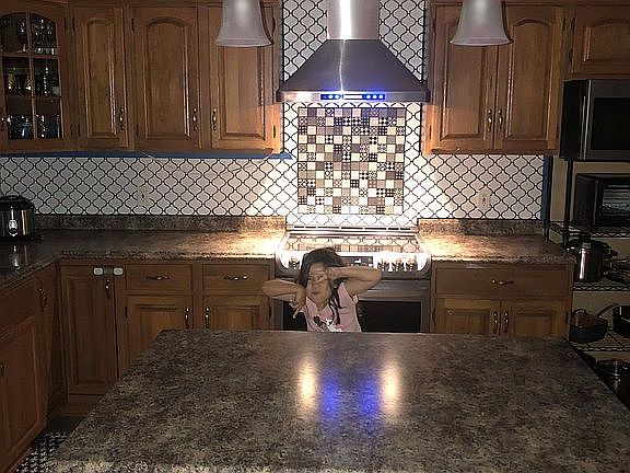4th image of 102 Summer House Ln