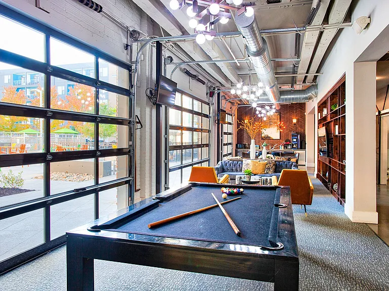Circa Apartments — Photo 12