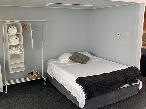 5th image of 2402 Pearl St APT 102