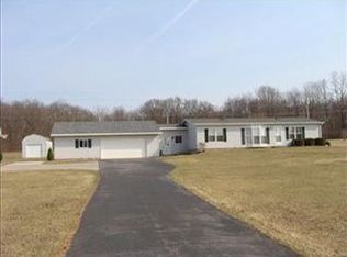 939 Marsh Rd, Plainwell, MI 49080